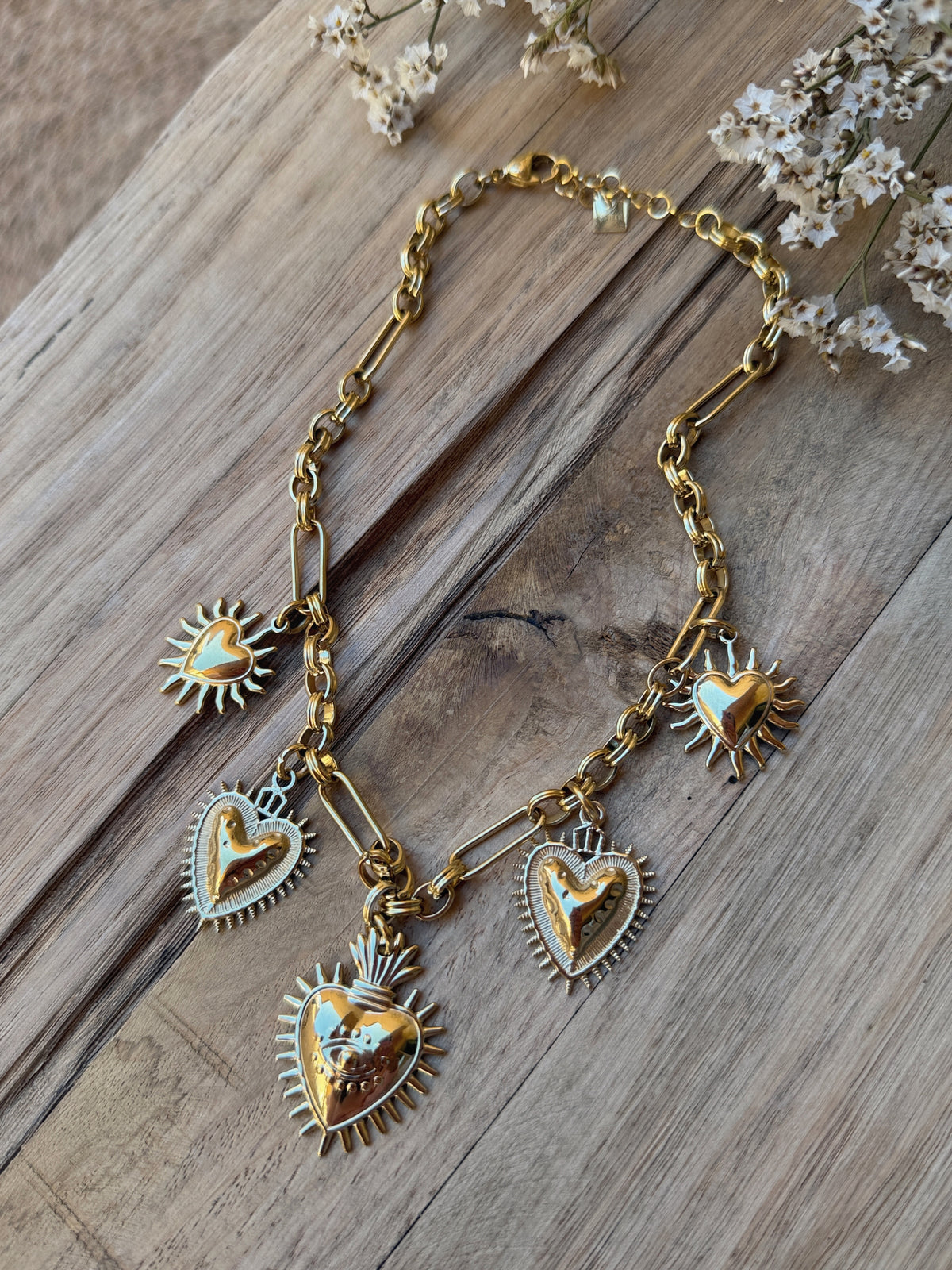 Collier doré Amore