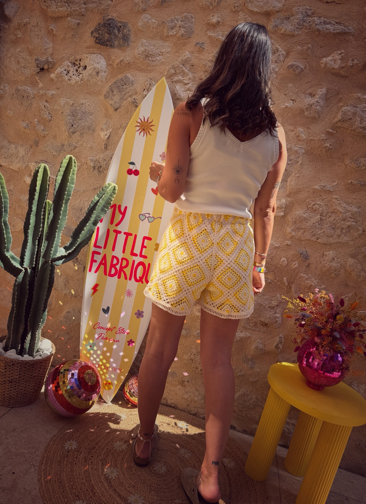 Short crochet jaune