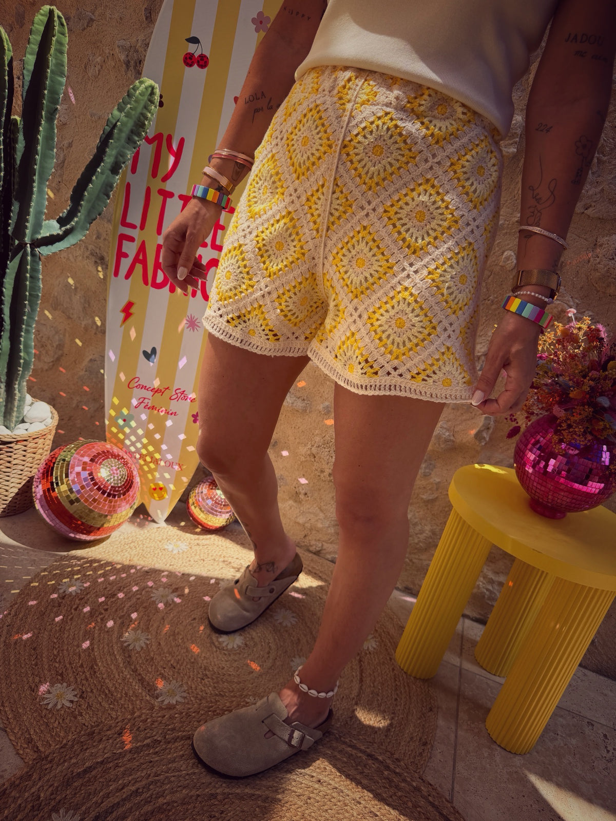 Short crochet jaune